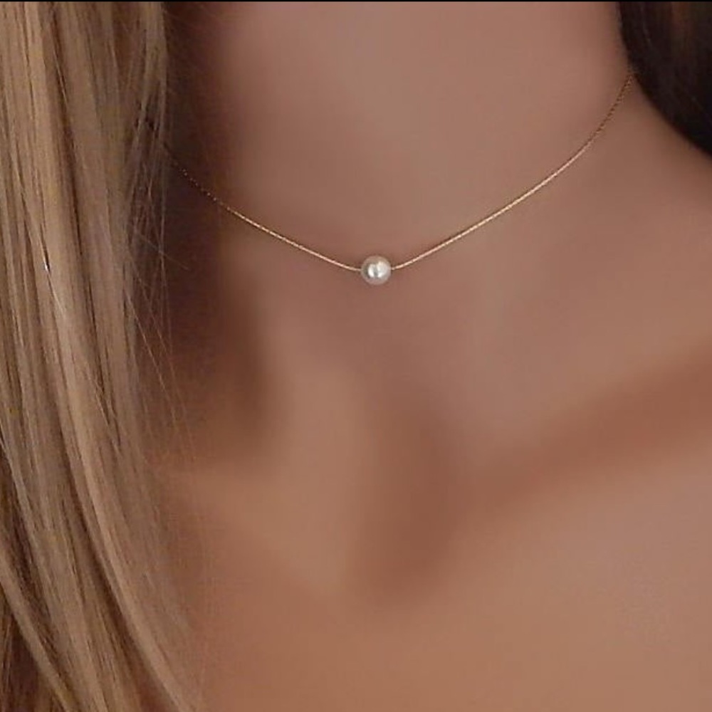 Rose Gold Pearl Necklace